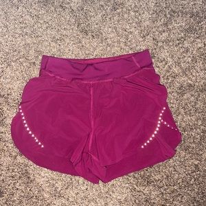 Fast and three reflective high-rise classic short